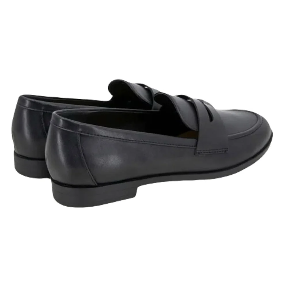 Kensie Ladies Penny Black Loafers